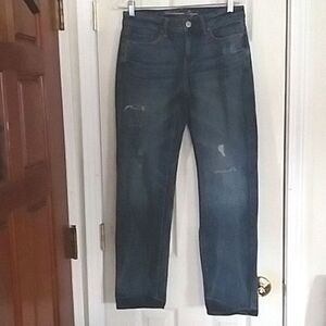 American Eagle Ex- Boyfriend Jeans Distressed Medium Wash